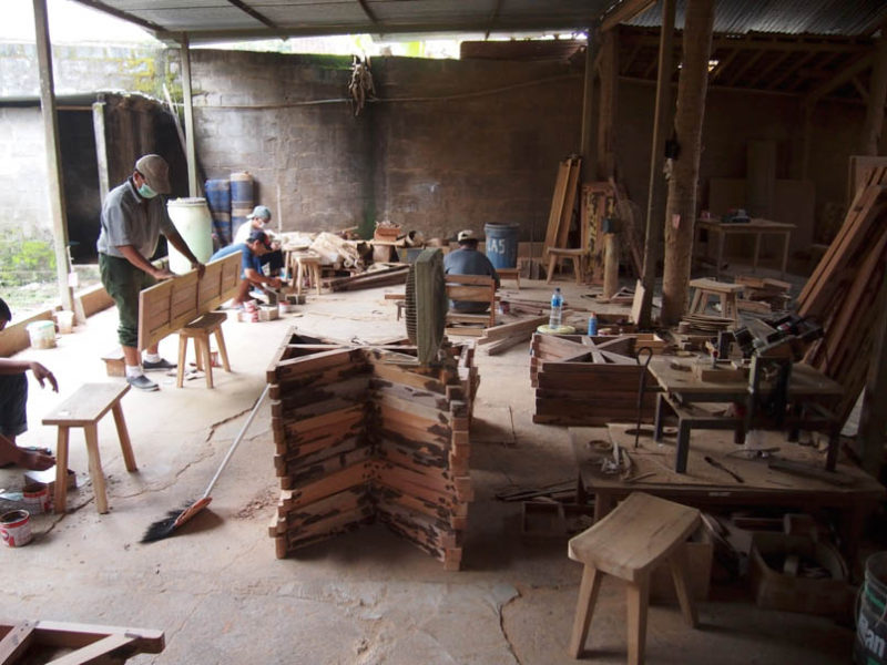 第一工場(研磨作業)